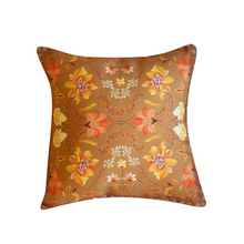 Load image into Gallery viewer, Wandering Folk Kissenbezug Golden Folk Small | Boho - Kumpl