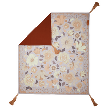 Lade das Bild in den Galerie-Viewer, Wandering Folk Picknickdecke  Grandé Fleur - Lilac | Boho Wasserdicht - Kumpl