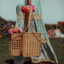 Lade das Bild in den Galerie-Viewer, Wandering Folk Lovers' Picknickkorb | Boho - Kumpl