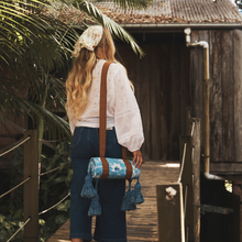 Lade das Bild in den Galerie-Viewer, Wandering Folk Picknickdecke Arctic Folk | Boho Wasserdicht - Kumpl