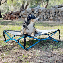Lade das Bild in den Galerie-Viewer, NAVIGATOR CAMPING DOG BED - Kumpl
