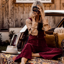 Lade das Bild in den Galerie-Viewer, Wandering Folk Picknickdecke   Spice Forest | Boho Wasserdicht - Kumpl