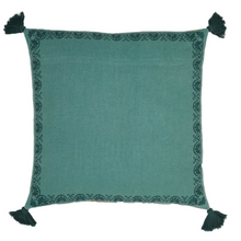 Load image into Gallery viewer, Wandering Folk Hanf Kissenbezug Evergreen Tile | Boho - Kumpl