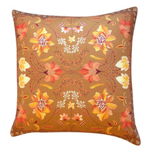 Load image into Gallery viewer, Wandering Folk Kissenbezug Golden Folk | Boho - Kumpl