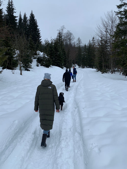 Im Winter mehr Zeit draußen verbringen: Tipps für den Alltag